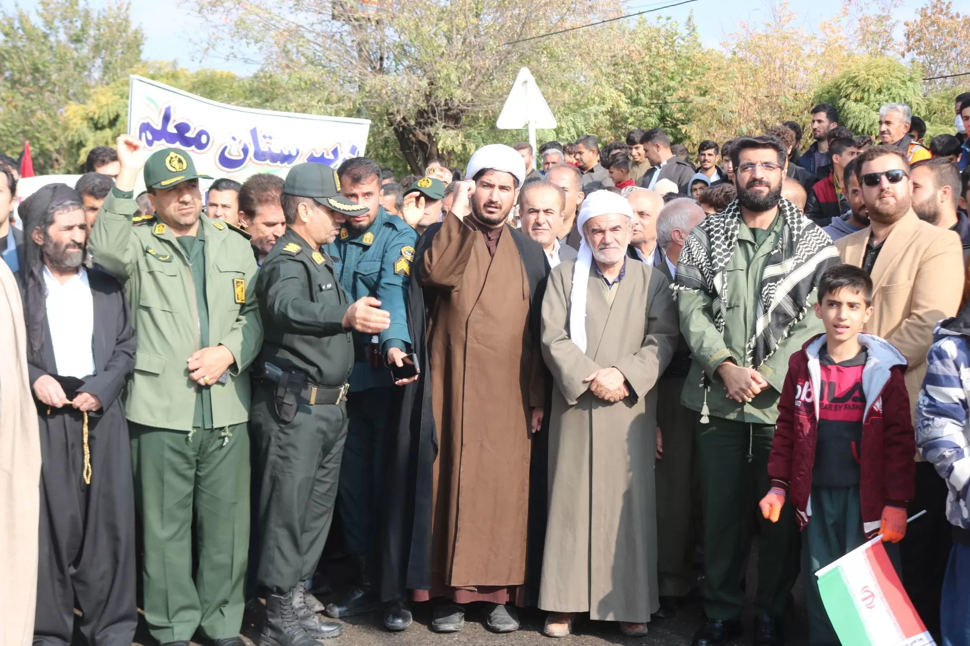 راهپیمایی حماسی مردم ثلاث باباجانی در ۱۳آبان