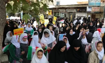 راهپیمایی ۱۳آبان در کرمانشاه باحضور پررنگ دهه هشتادی‌ها