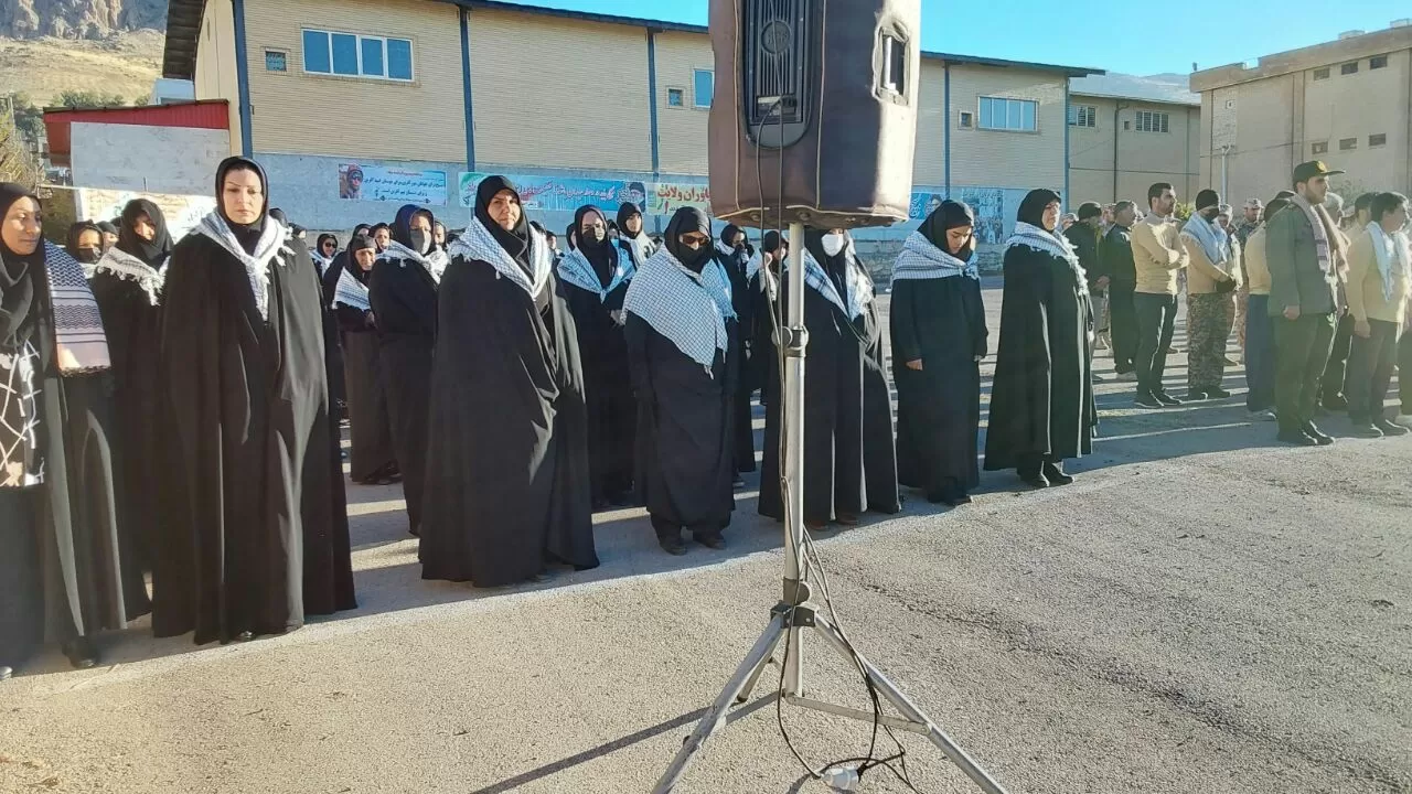 مراسم صبحگاه مشترک سپاه در دالاهو برگزار شد