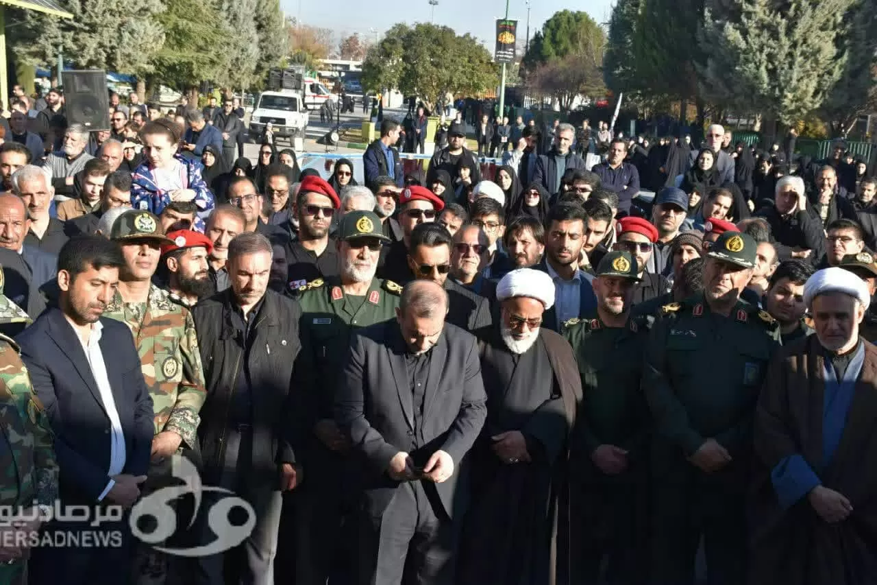 استقبال کم‌نظیر مردم کرمانشاه از شهدای گمنام