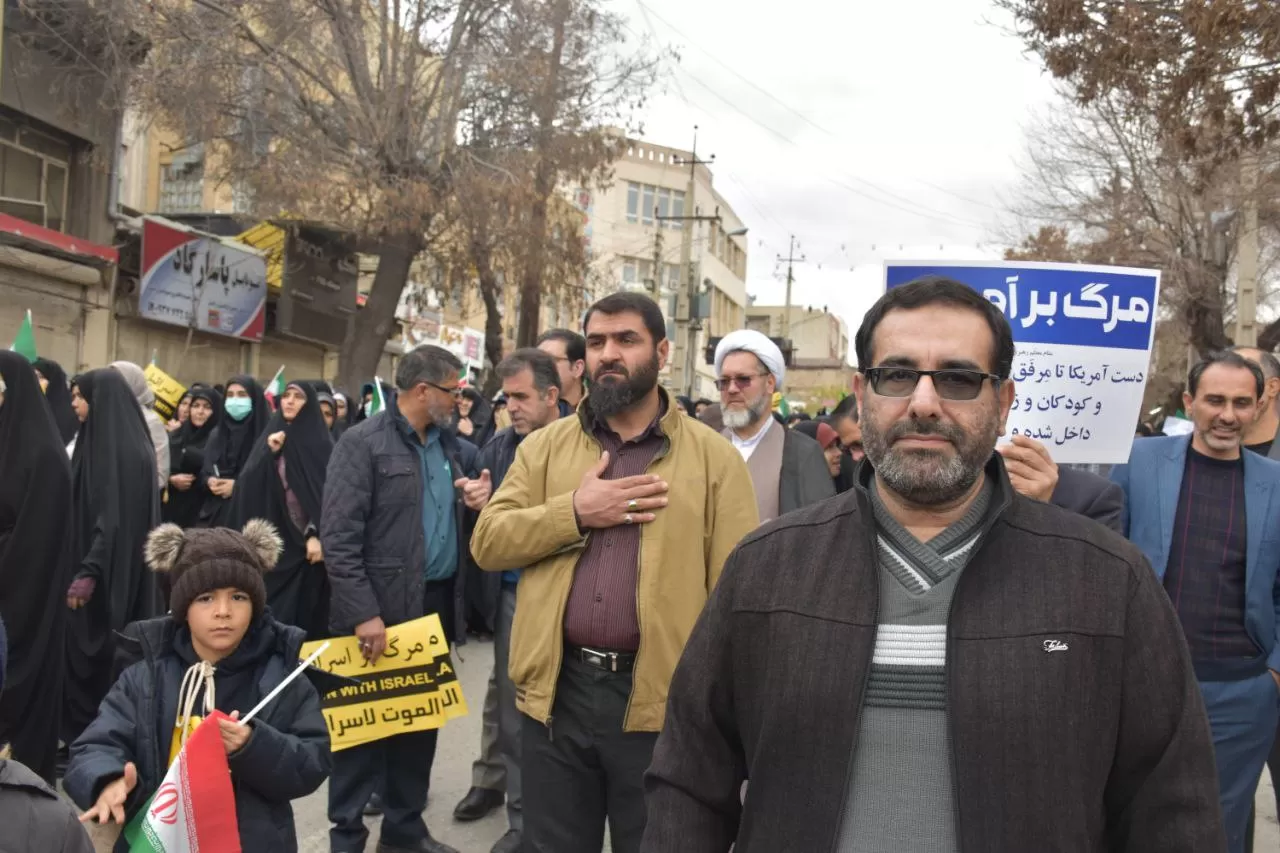 راهپیمایی مردم کرمانشاه در محکومیت حادثه تروریستی کرمان