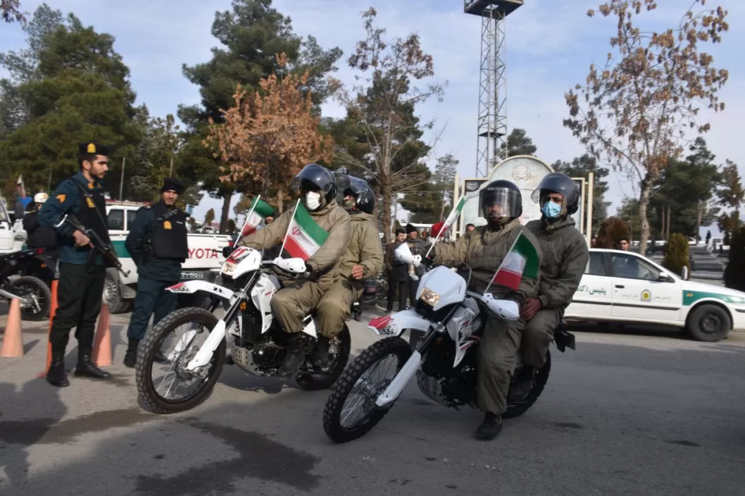 رژه موتورسواران کرمانشاهی در سالروز ورود امام راحل