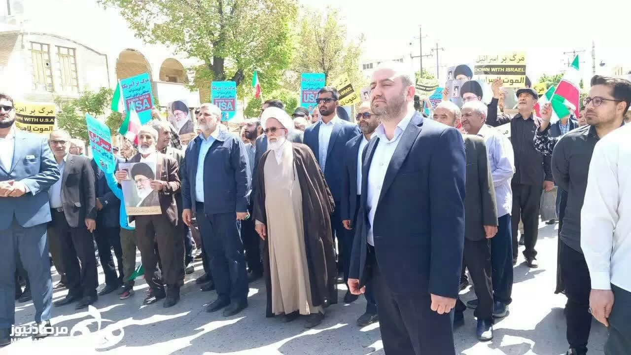 راهپیمایی نمازگزاران کرمانشاهی در حمایت از  سپاه پاسداران