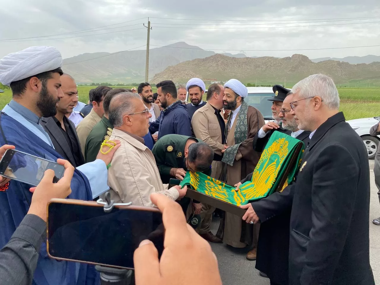 استشمام عطر پرچم متبرک رضوی در شهرستان روانسر