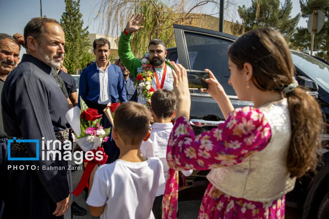 استقبال از قهرمان پارالمپیک در کرمانشاه