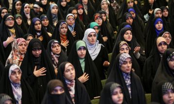 فرهنگ فاطمی الگویی روشن برای زن امروز است