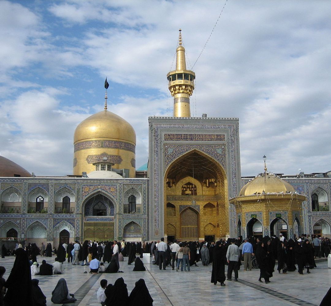 سایه مهر امام رضا بر سر ایرانیان