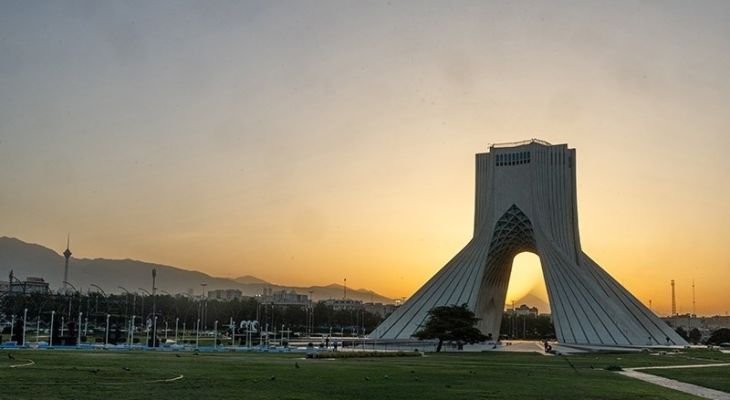 طلوع خورشید بر فراز دماوند
