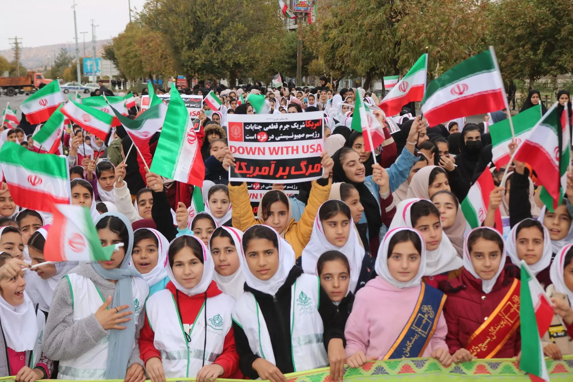 راهپیمایی حماسی مردم ثلاث باباجانی در ۱۳آبان