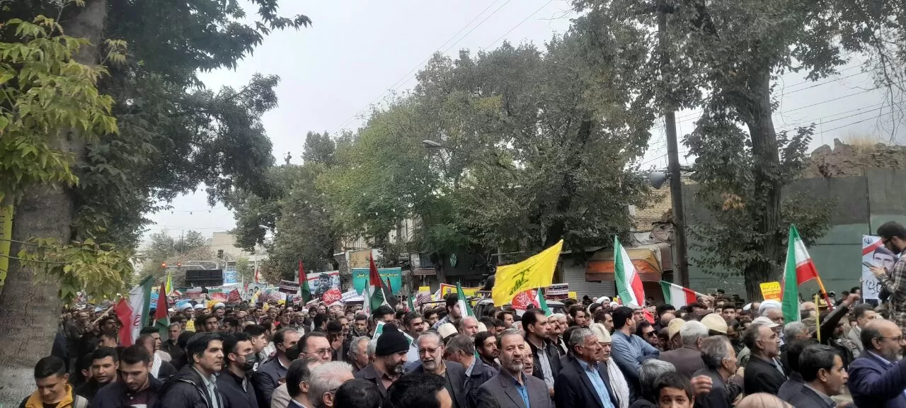 خروش یکپارچه کرمانشاهی‌ها در روز  مبارزه با استکبار