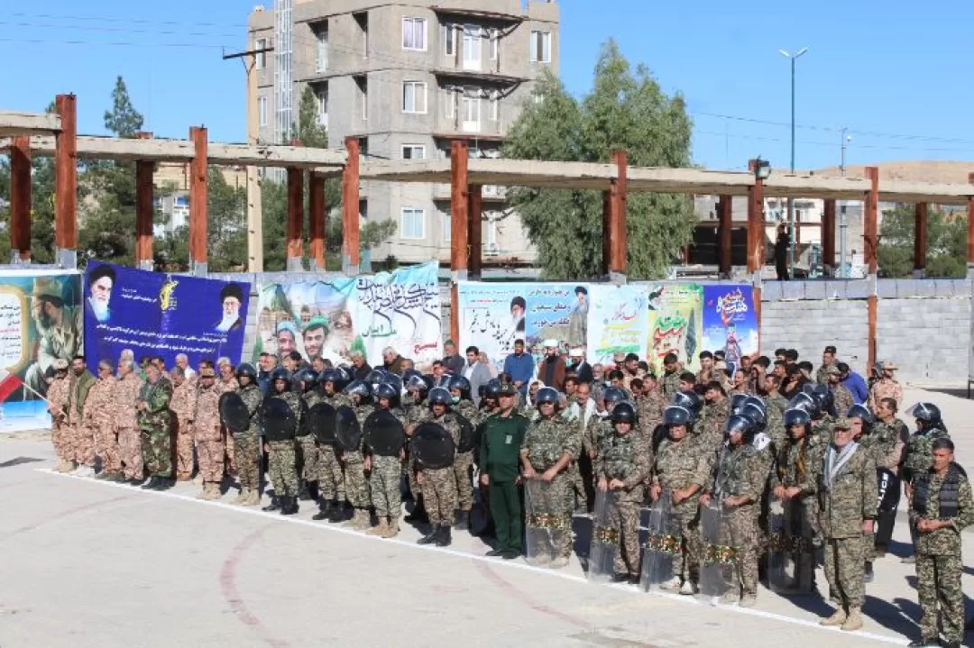 گردهمایی‌ نمایش اقتدار بسیجیان در سرپلذهاب برگزار شد