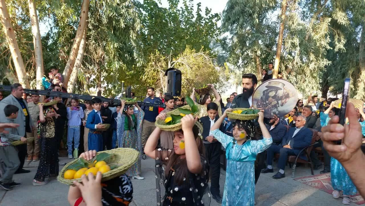 نخستین جشنواره لیموشیرین در قصرشیرین برگزار شد