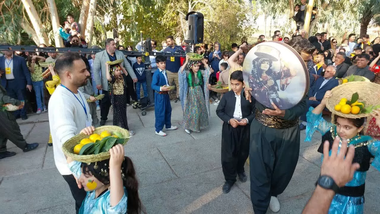 نخستین جشنواره لیموشیرین در قصرشیرین برگزار شد