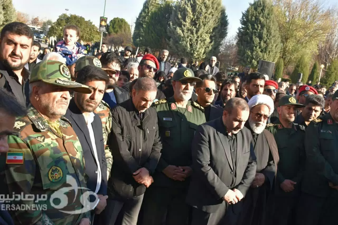 استقبال کم‌نظیر مردم کرمانشاه از شهدای گمنام