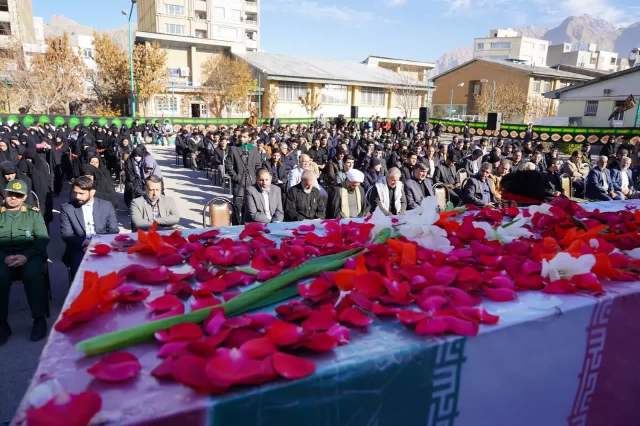 تشییع شهید گمنام در دانشگاه فرهنگیان کرمانشاه