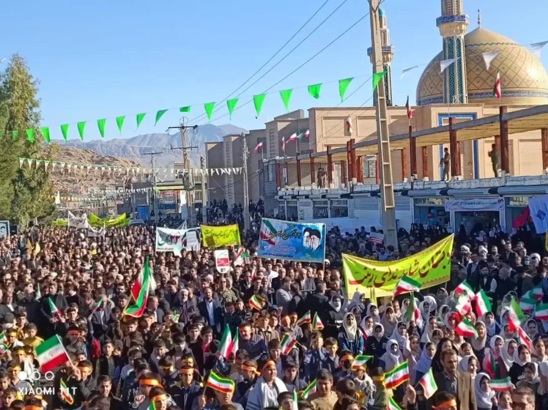 راهپیمایی حماسی ۲۲ بهمن در سرپل‌ذهاب