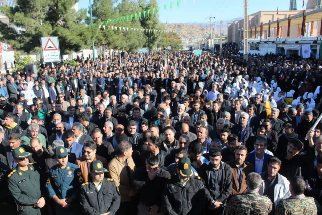 راهپیمایی حماسی ۲۲ بهمن در سرپل‌ذهاب