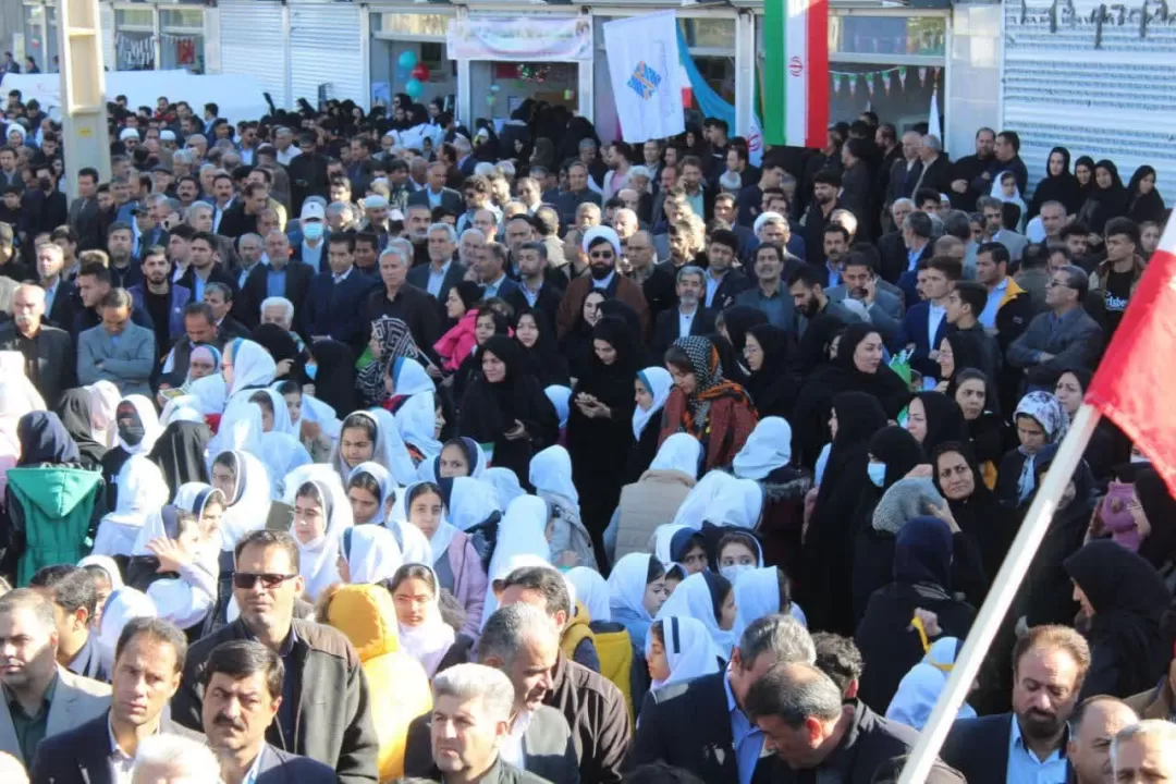 راهپیمایی حماسی ۲۲ بهمن در سرپل‌ذهاب