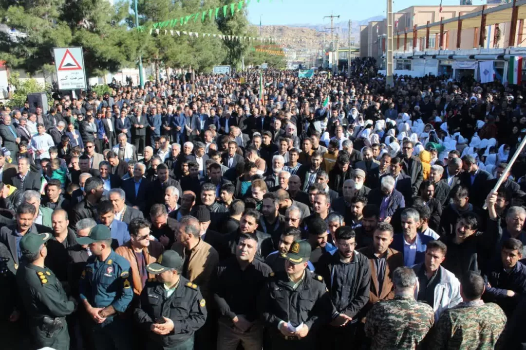 راهپیمایی حماسی ۲۲ بهمن در سرپل‌ذهاب