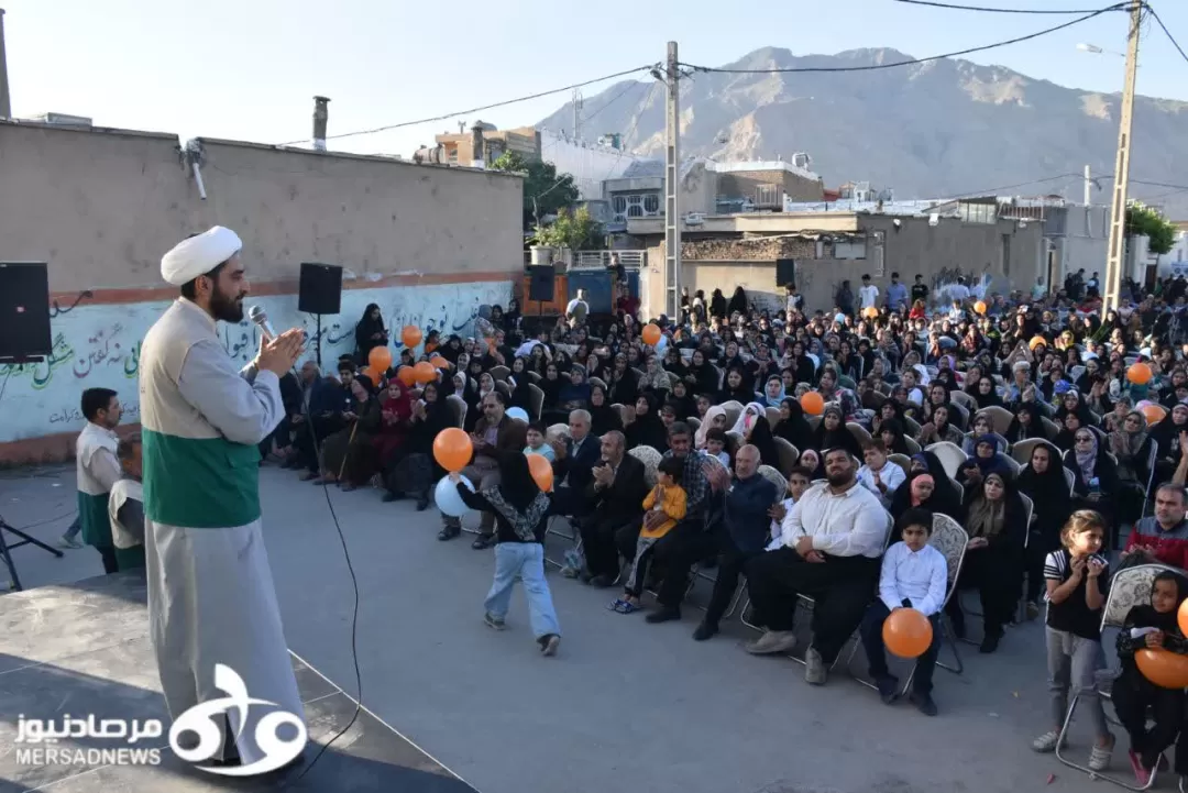 جشن دهه کرامت در محله «حکمت‌آباد» کرمانشاه