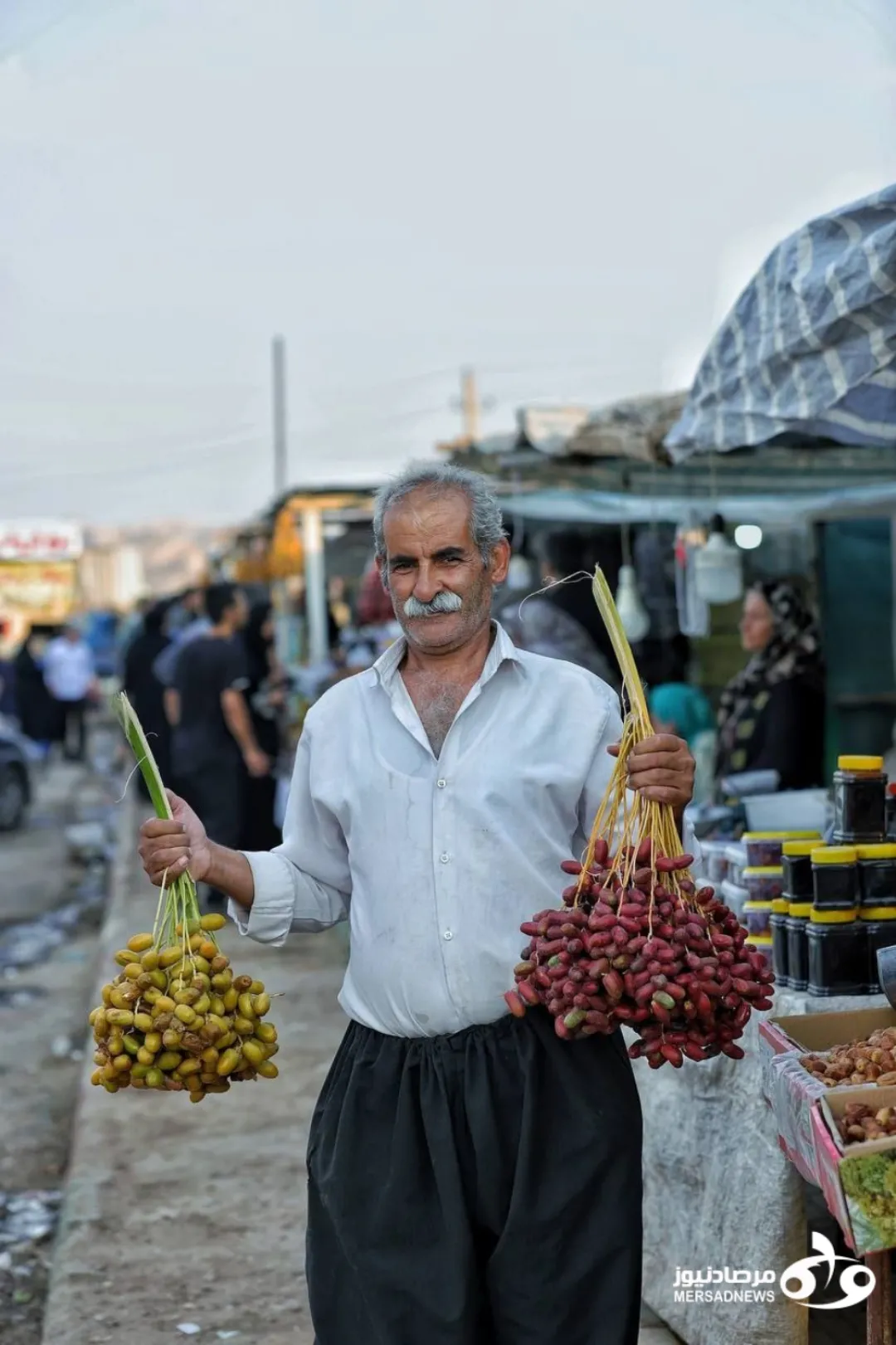 تصاویری از بازار خرمافروشان ورودی شهر قصرشیرین