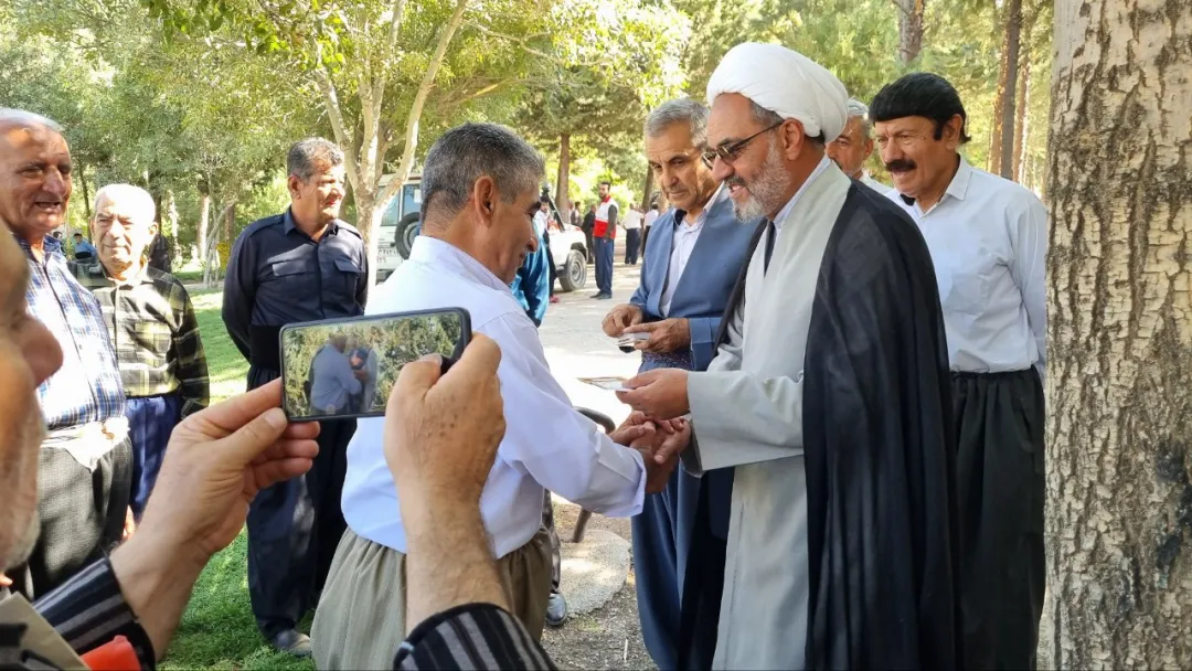 همایش پیاده‌روی خانوادگی وابستگان سپاه در جوانرود